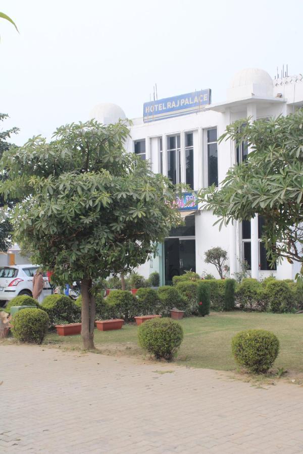Hotel The Raj Palace Bharatpur Dış mekan fotoğraf